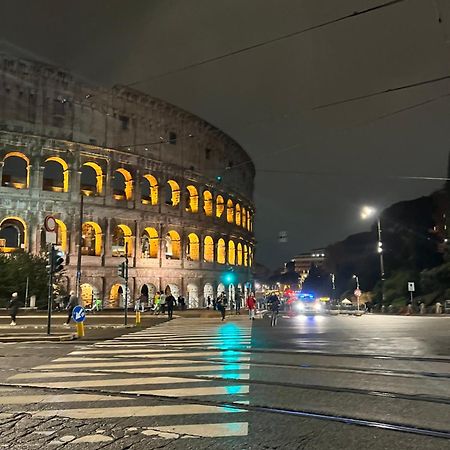 Al Colosseo Appartamento Vintage ローマ エクステリア 写真